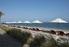 The-Chedi-Muscat-Strand