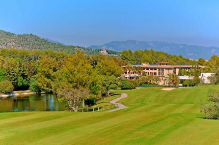 Sheraton-Mallorca-Arabella-Golf-Hotel-Außenansicht